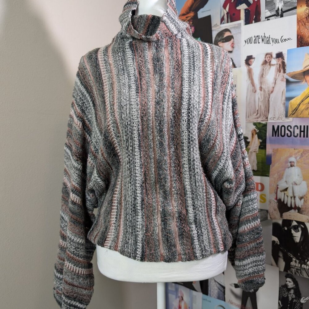 Gimmicks Sweater